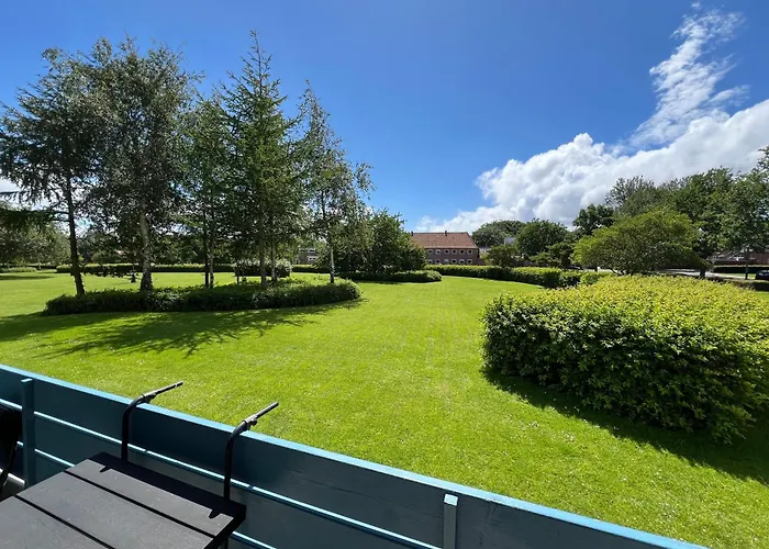 Nyrenoveret Med Balkon Og Parkering Apartament *